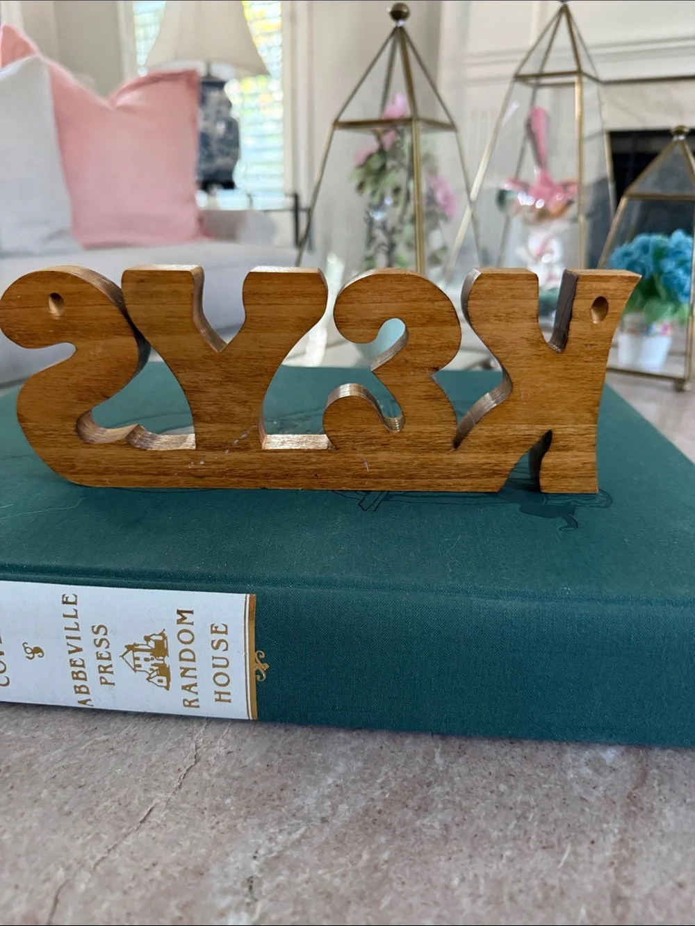 Vintage Wooden Keys Holder wall hanger